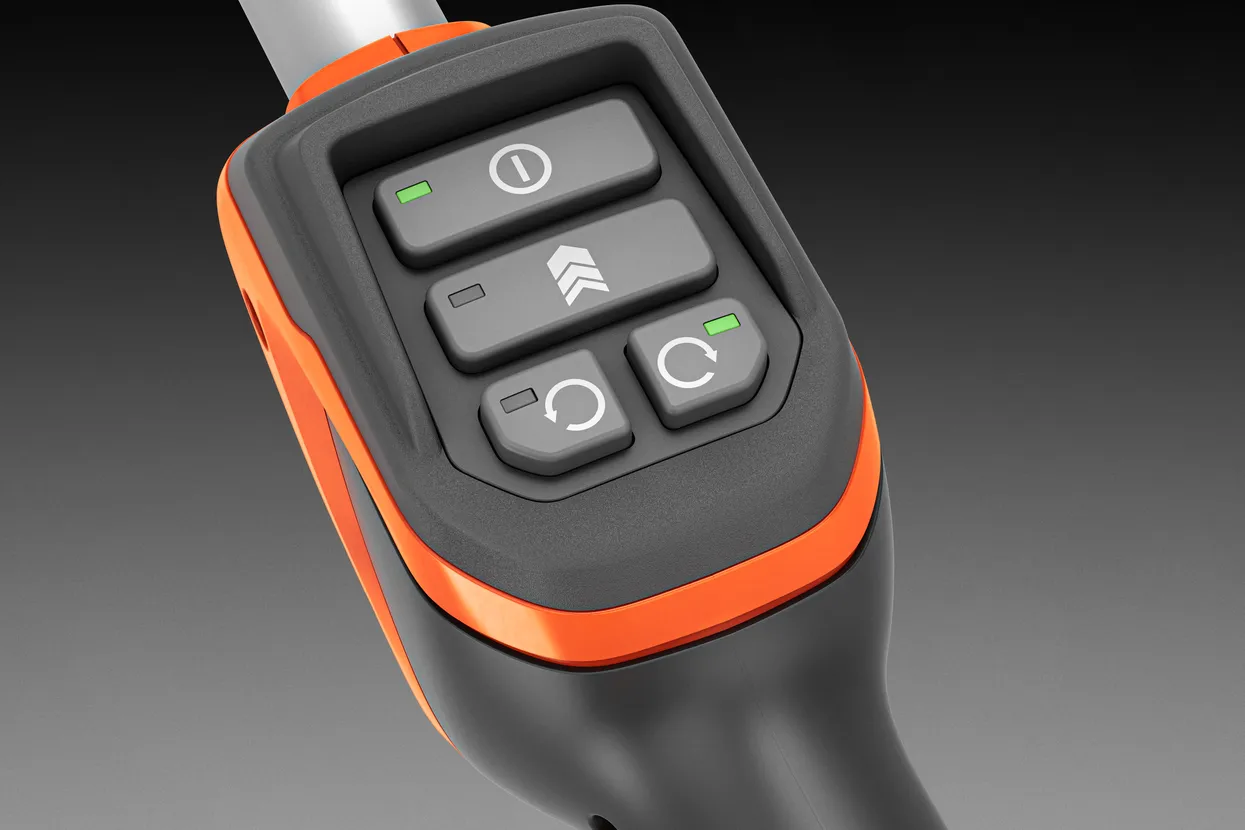 Husqvarna Weed Eater® 320iL (battery and charger included)